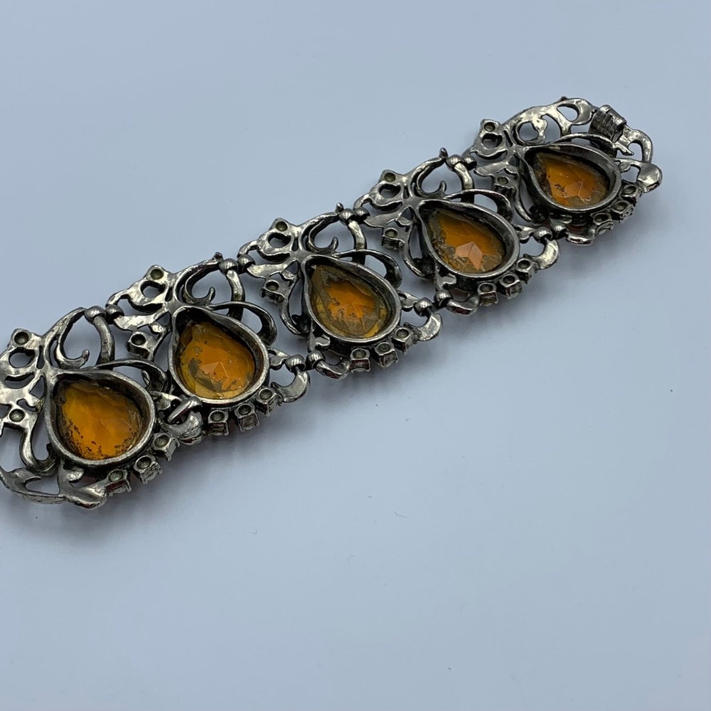 Vintage art deco Silver tone and Orange glass hinged Bracelet - Picture 10 of 12